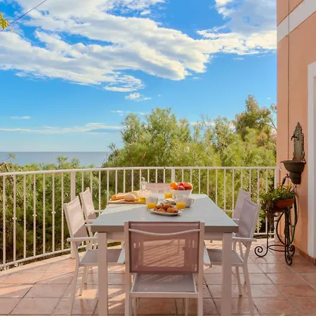 Holiday home The Ocean Retreat - 30m Next To The Sea *